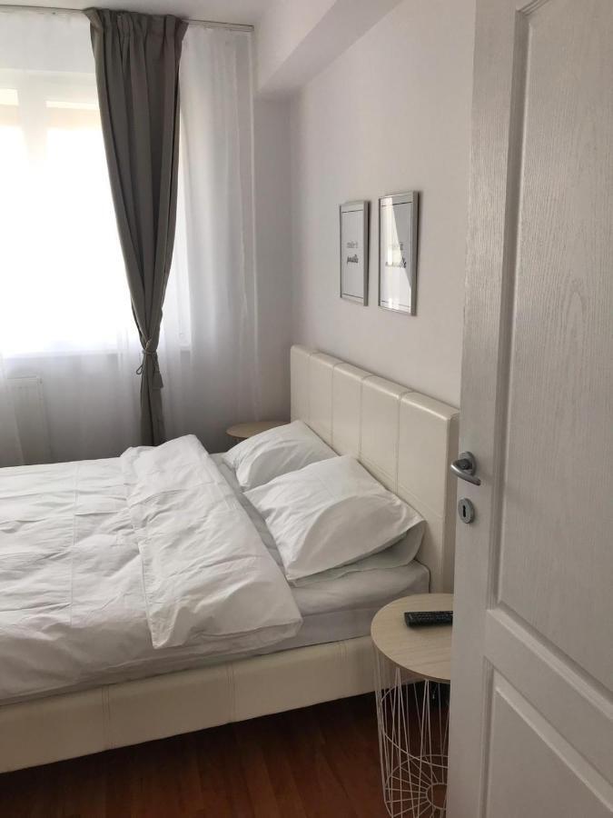 Ultracentral Apt With City Center View - Smart Tv - Ac Timisoara Ngoại thất bức ảnh